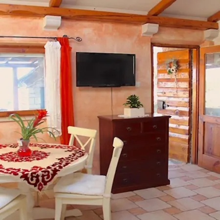 Enticing Holiday In Near Seabeach Prázdninový dům